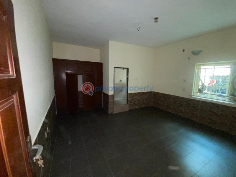 3 bedroom Block Of Flats For Rent Off Tarred Road Ago Palace Isolo Lagos - 2