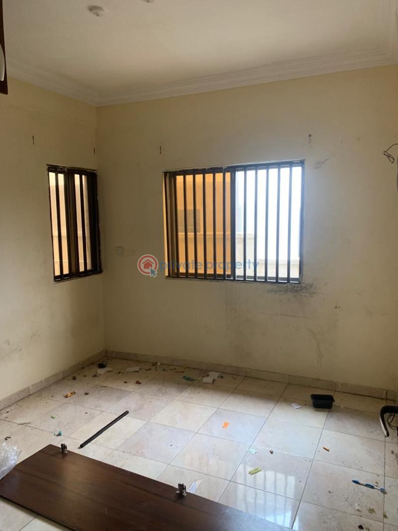 3 bedroom Block Of Flats For Rent Gbagada Lagos - 5
