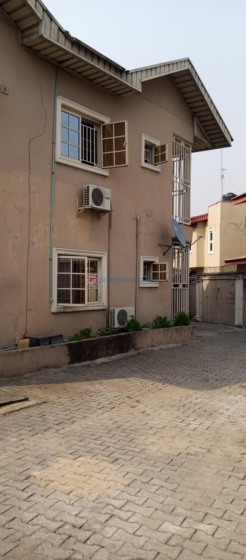 3 bedroom Flat & Apartment For Rent Green Estate Amuwo Odofin Festac Lagos - 3