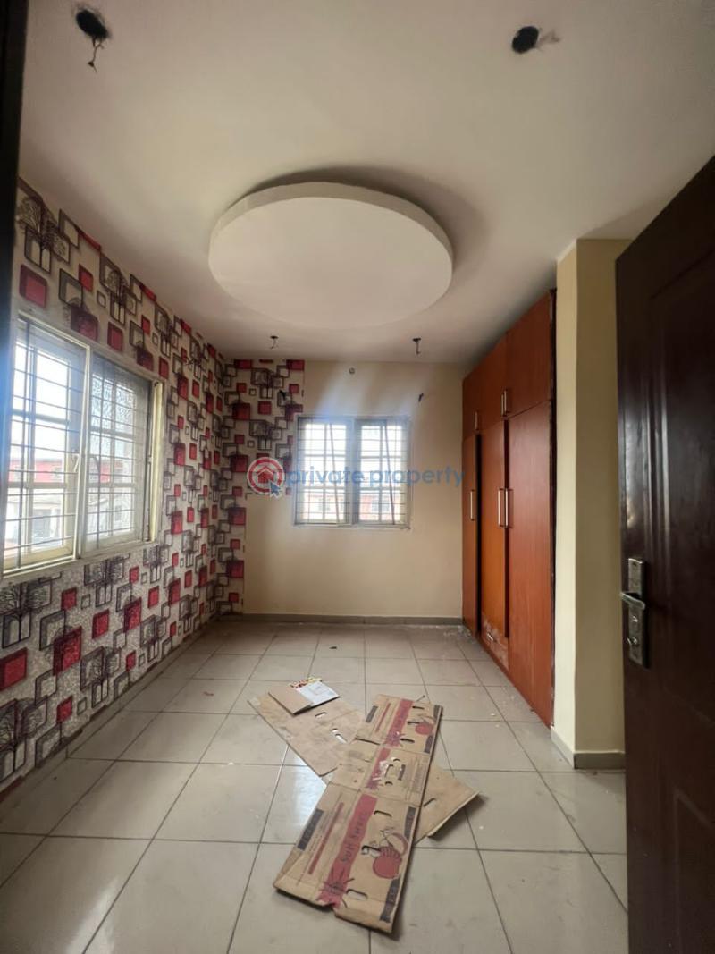 3 bedroom Flat & Apartment For Rent Iwaya Yaba Lagos - 4
