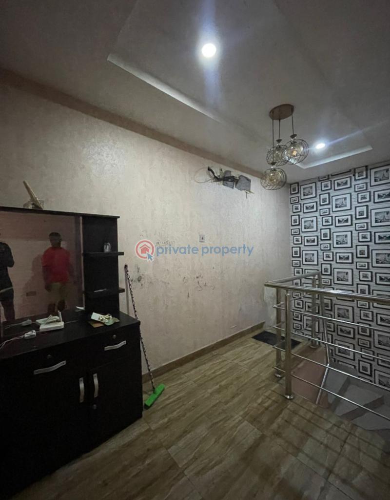 3 bedroom Terraced Duplex For Rent Adegoke Est, Masha Surulere Lagos - 9