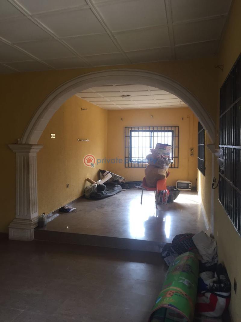 3 bedroom Flat & Apartment For Sale Kuola Ibadan Oyo - 3