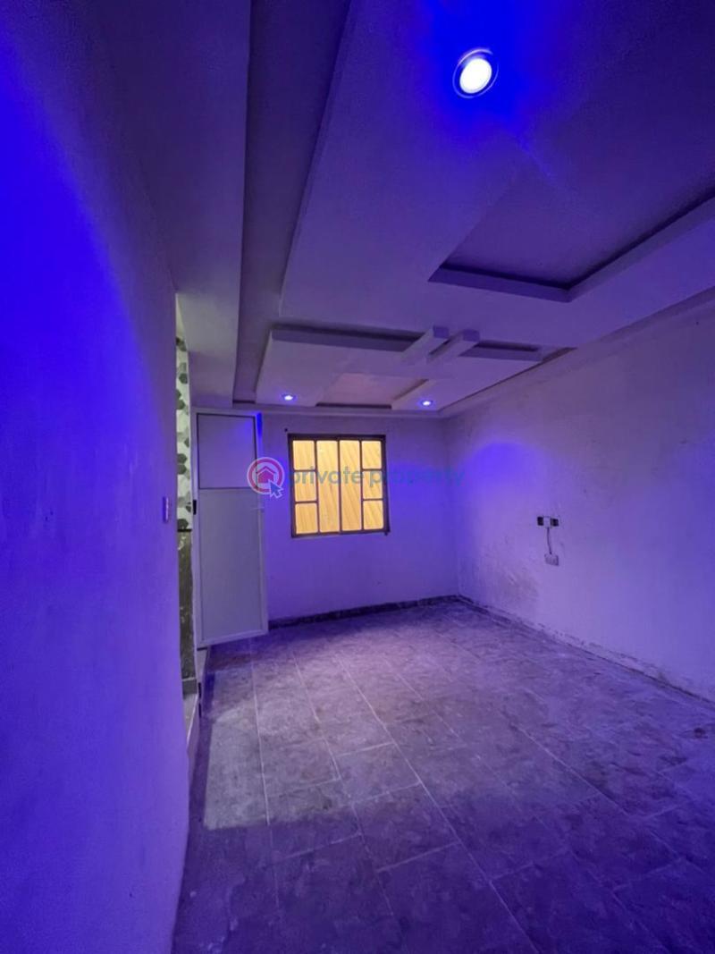 Self Contain For Rent Yaba Lagos - 0