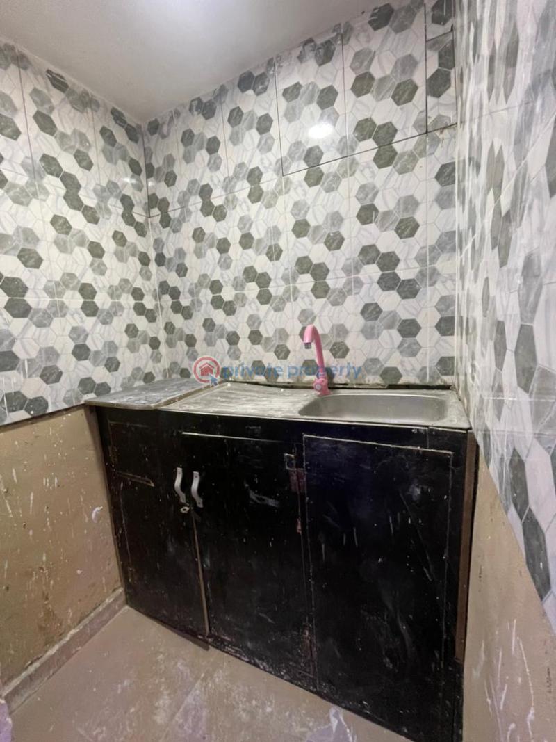 Self Contain For Rent Yaba Lagos - 1