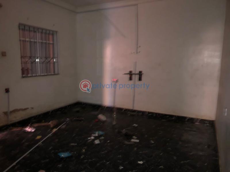 Self Contain For Rent Akoka Yaba Lagos - 1