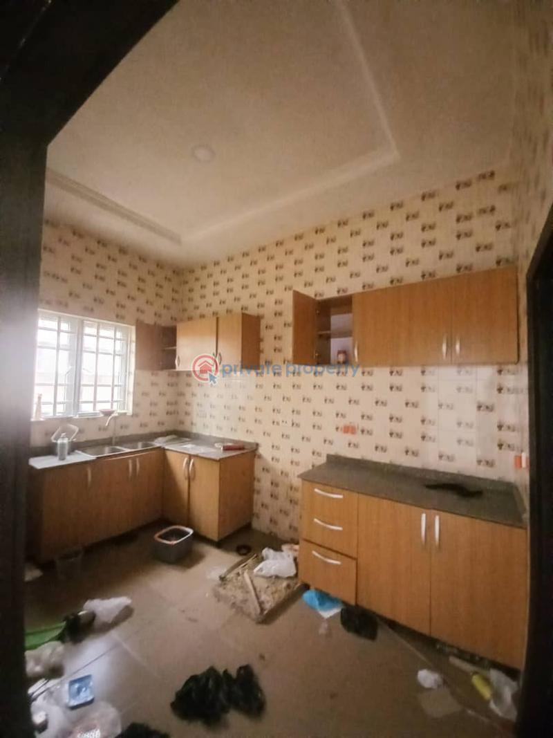 2 bedroom House For Sale Magodo GRA Phase 2 Kosofe/Ikosi Lagos - 3