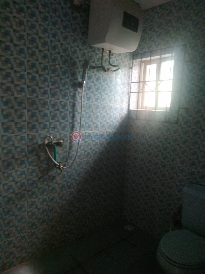 3 bedroom Flat & Apartment For Rent Felix Owolabi Elebu Estate Akala Express Ibadan Oyo - 4