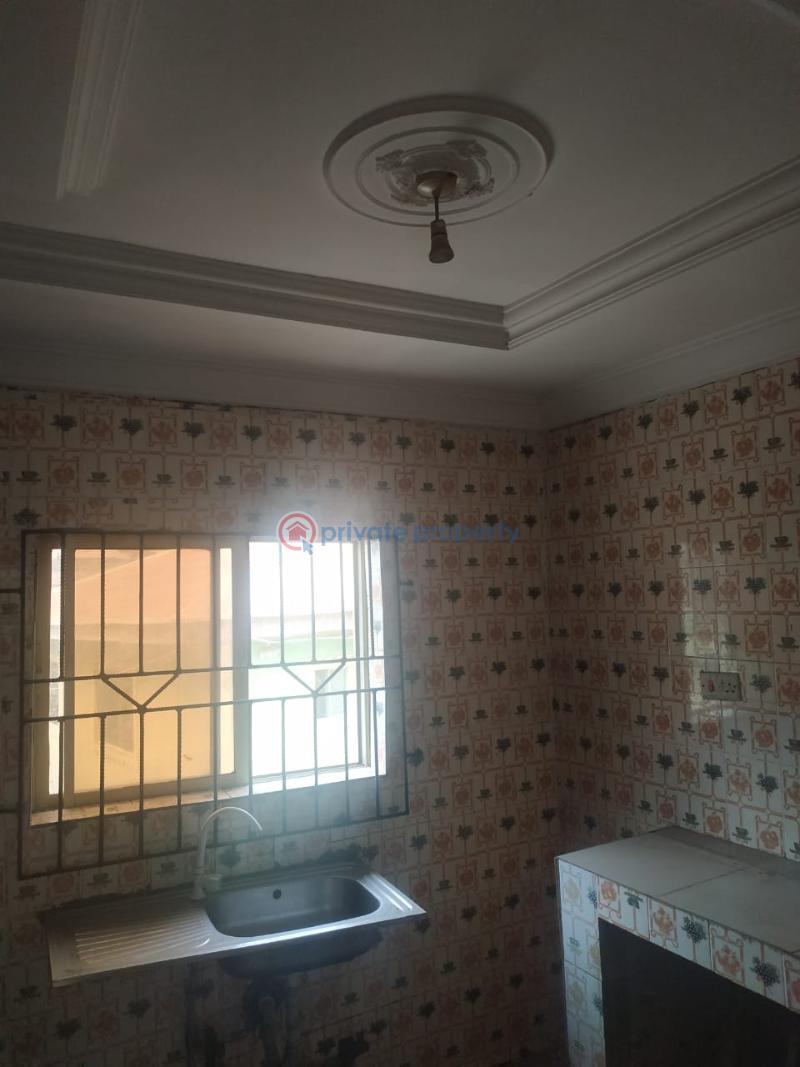 3 bedroom Flat & Apartment For Rent Felix Owolabi Elebu Estate Akala Express Ibadan Oyo - 13