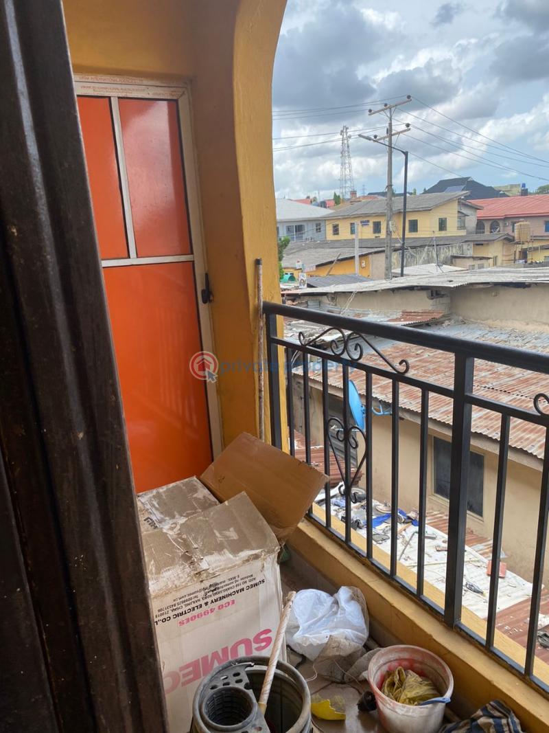 1 bedroom Mini Flat For Rent Gbagada Lagos - 1