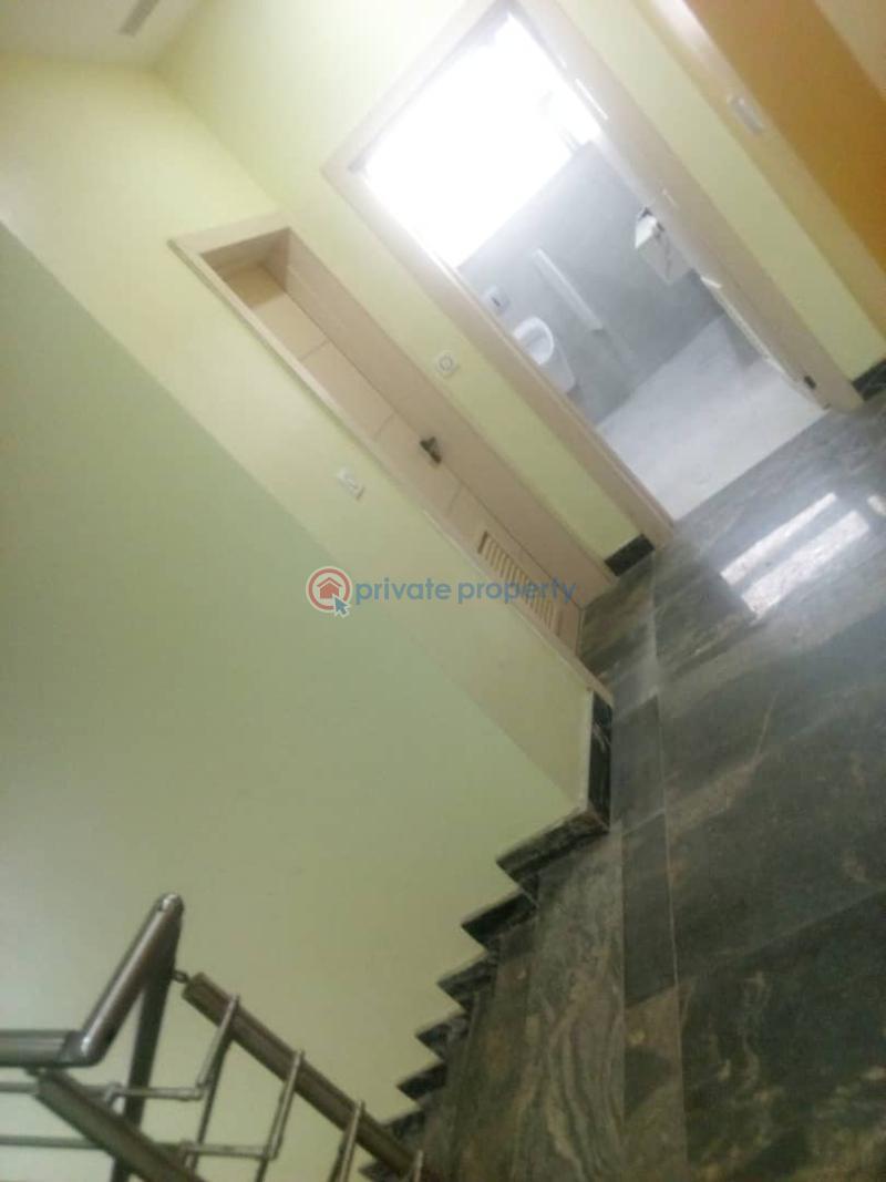 For rent Commercial Property Maryland Ikeja Lagos (PID 6PACVM