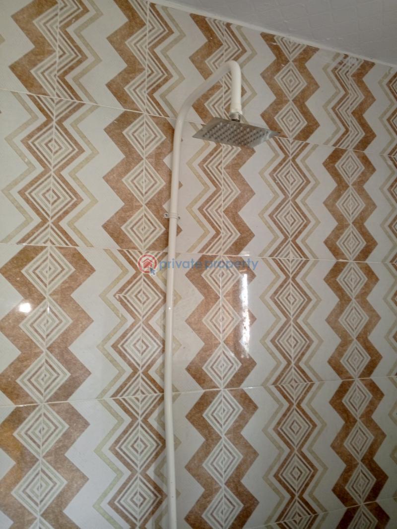 1 bedroom Self Contain For Rent Afuye Bus Stop,offin Igbogbo Ikorodu Lagos - 4