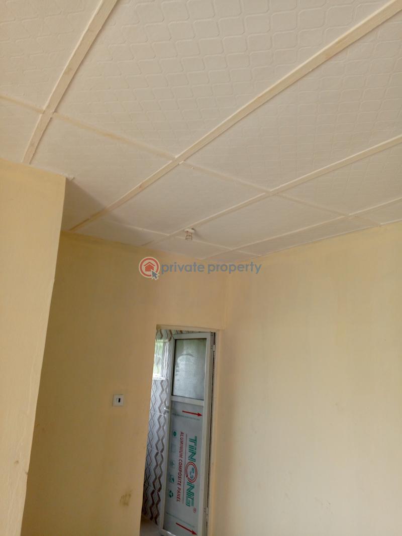 1 bedroom Self Contain For Rent Afuye Bus Stop,offin Igbogbo Ikorodu Lagos - 0