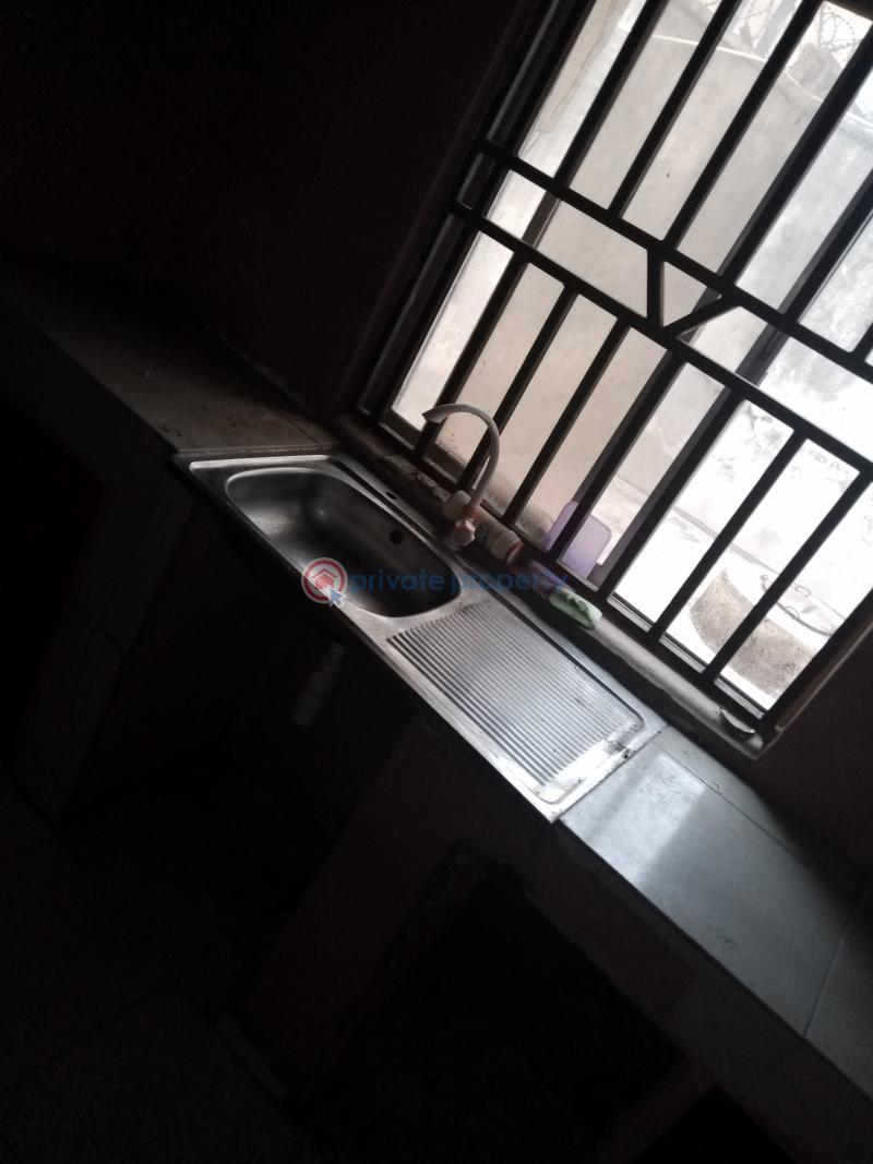 Decent room and parlour self contained - 2 1 bedroom Flat & Apartment For Rent Olusoji Estate Ibadan Oyo - 2