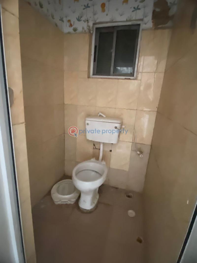 1 bedroom Self Contain For Rent Folagoro Fola Agoro Yaba Lagos - 1