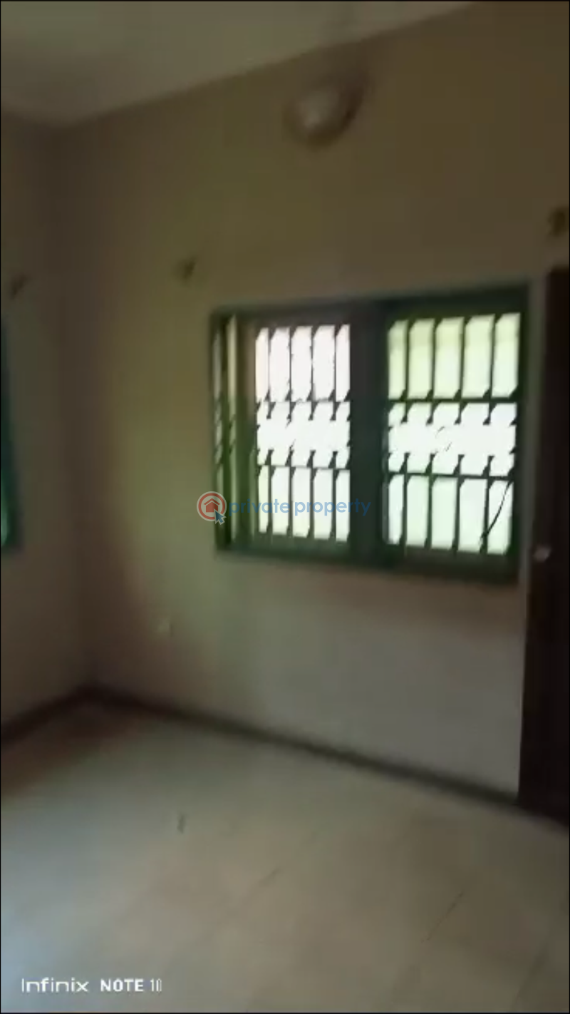 4 bedroom Detached Bungalow For Sale Anifalaje Estate, Opposites Ace.supermarket, Akobo Ibadan Oyo - 7