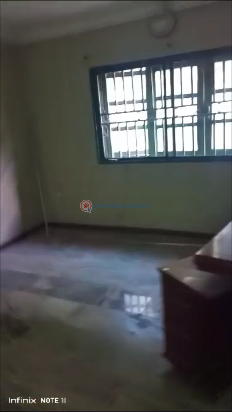 4 bedroom Detached Bungalow For Sale Anifalaje Estate, Opposites Ace.supermarket, Akobo Ibadan Oyo - 36