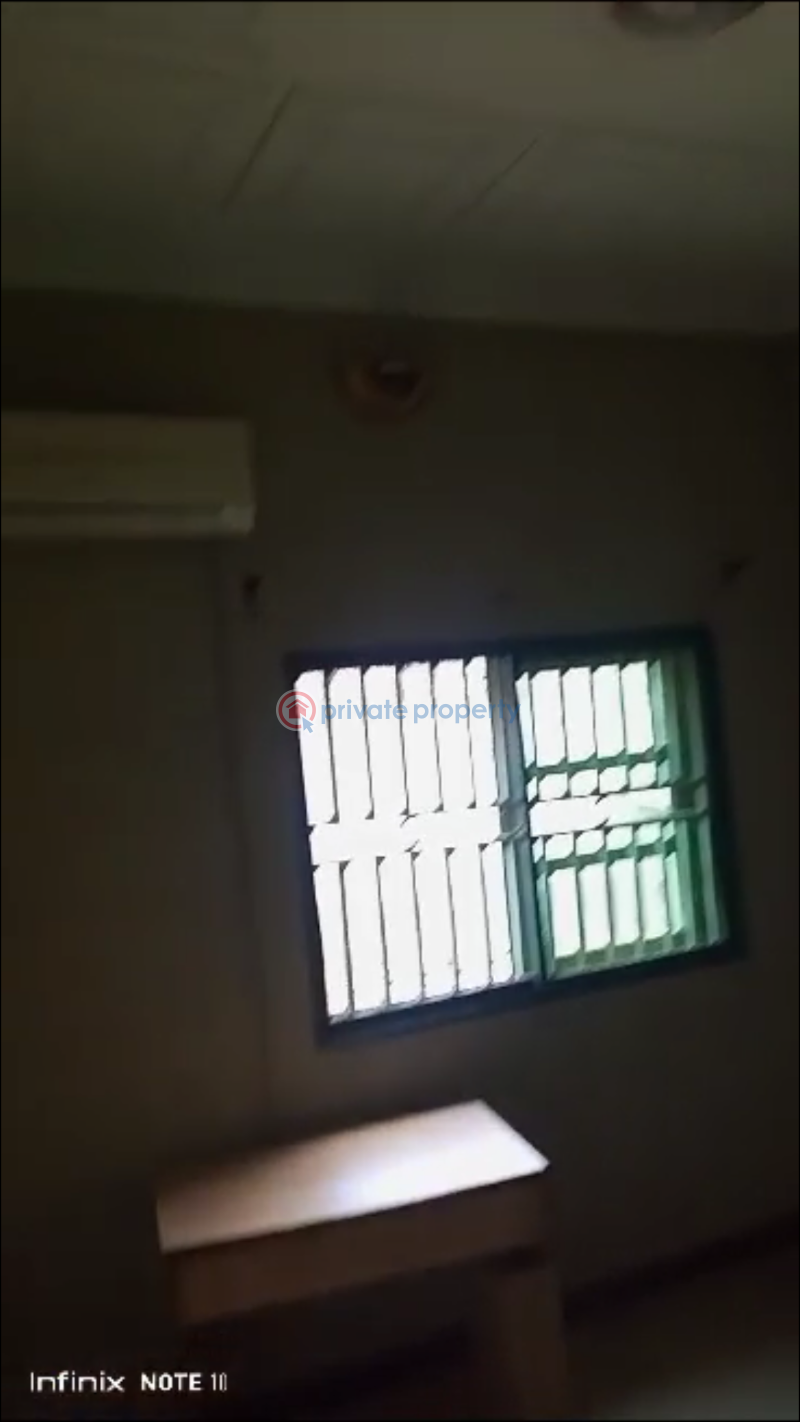 4 bedroom Detached Bungalow For Sale Anifalaje Estate, Opposites Ace.supermarket, Akobo Ibadan Oyo - 8