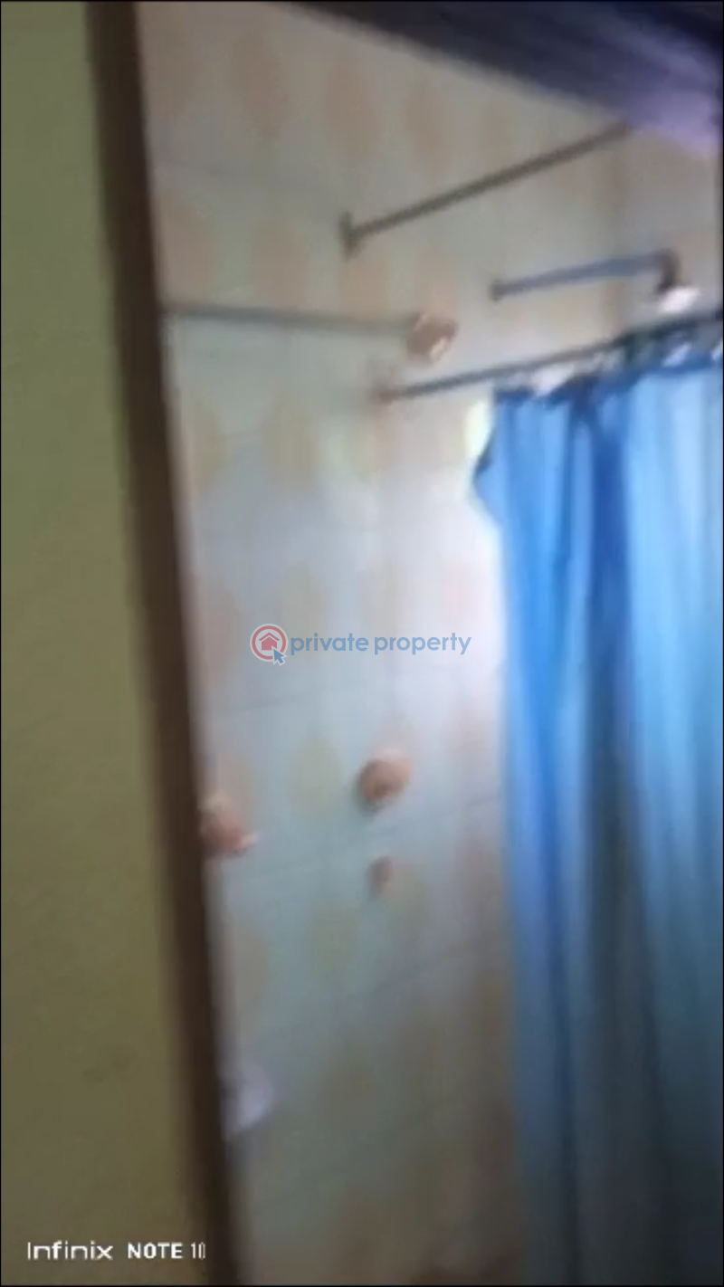 4 bedroom Detached Bungalow For Sale Anifalaje Estate, Opposites Ace.supermarket, Akobo Ibadan Oyo - 28