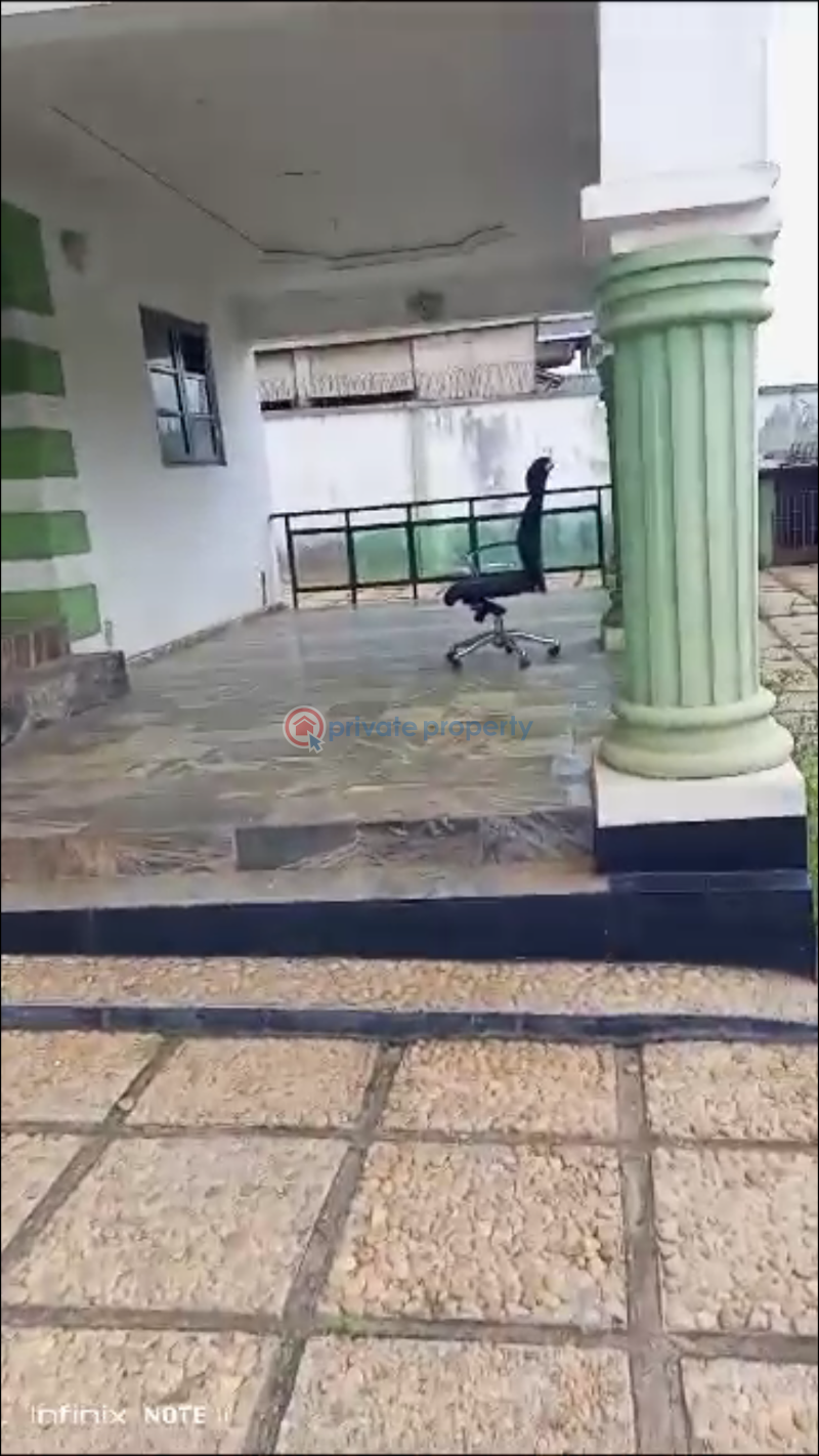 4 bedroom Detached Bungalow For Sale Anifalaje Estate, Opposites Ace.supermarket, Akobo Ibadan Oyo - 0