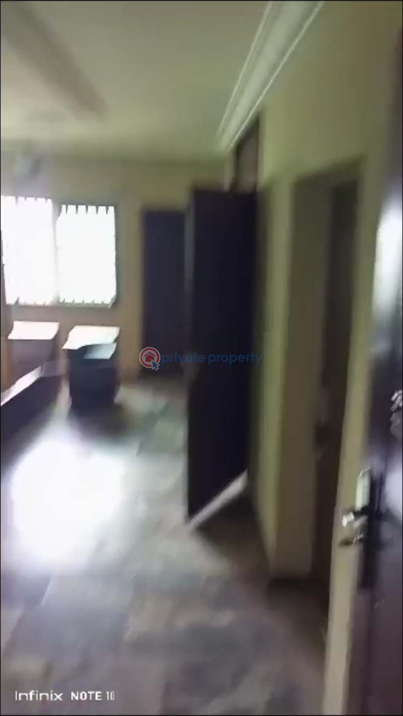 4 bedroom Detached Bungalow For Sale Anifalaje Estate, Opposites Ace.supermarket, Akobo Ibadan Oyo - 37