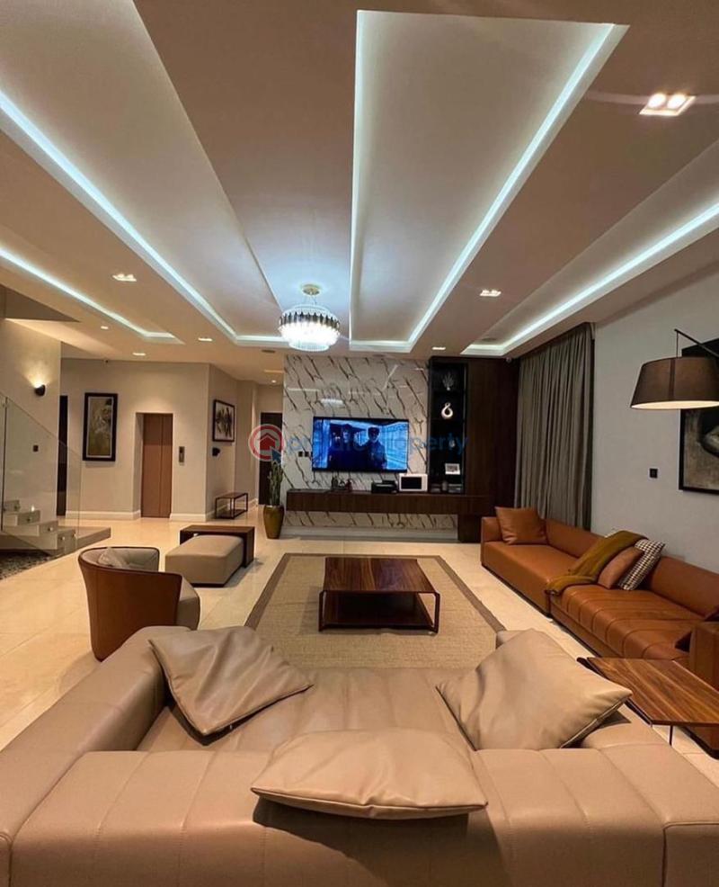 5 bedroom House For Sale Guzape Abuja Phase 1  - 2