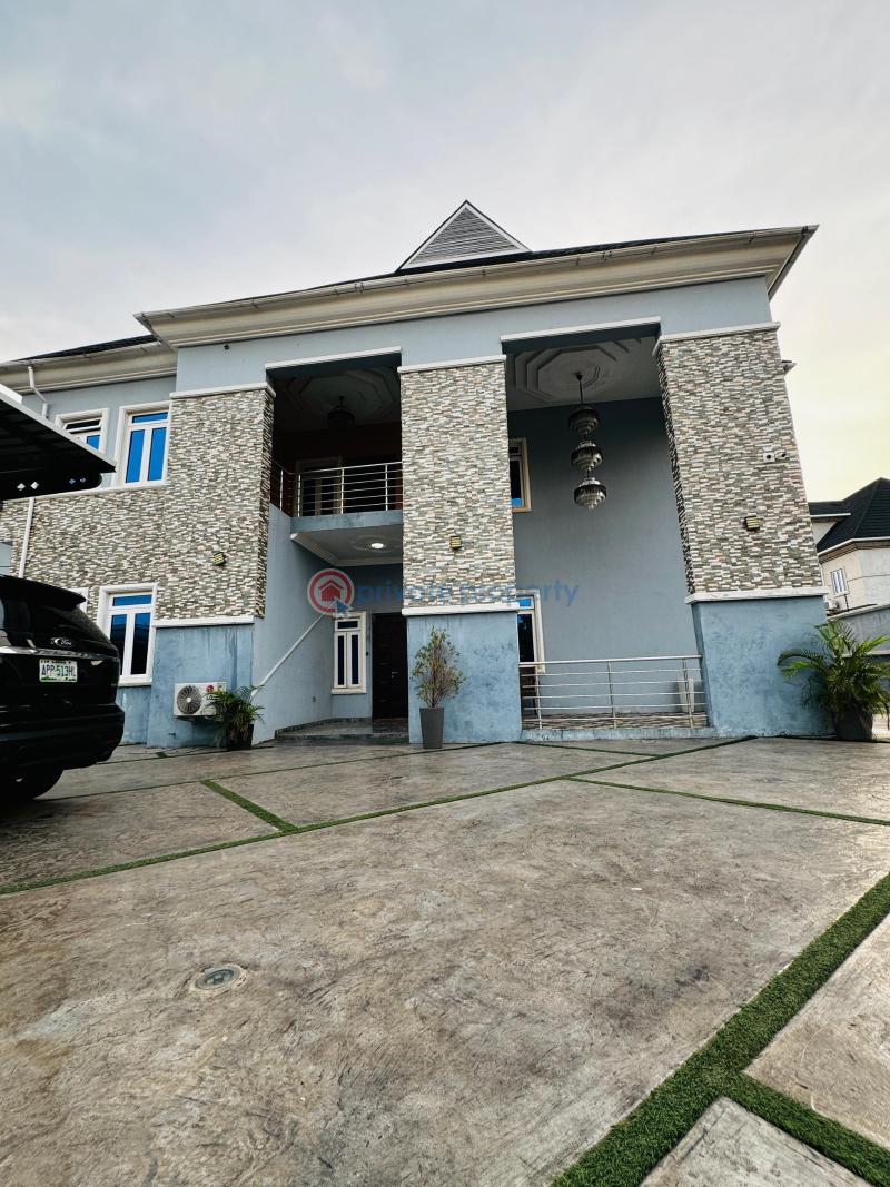 6 bedroom Detached Duplex For Sale Aerodrome Gra Samonda Samonda Ibadan Oyo - 8