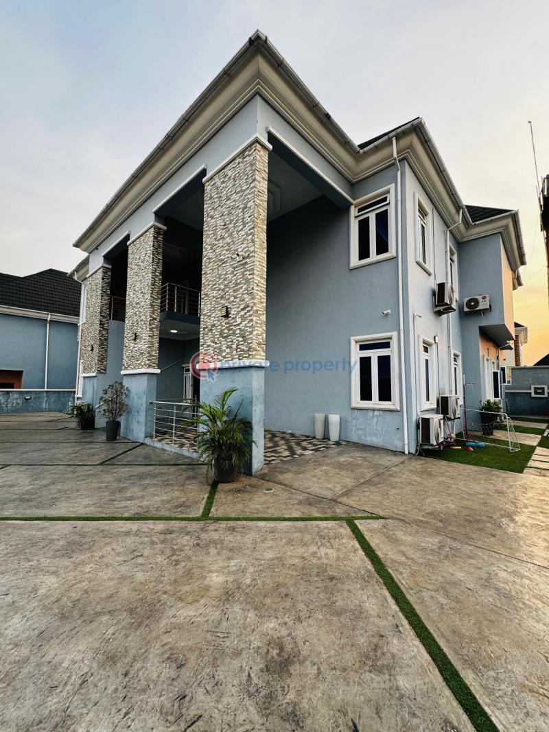 6 bedroom Detached Duplex For Sale Aerodrome Gra Samonda Samonda Ibadan Oyo - 9