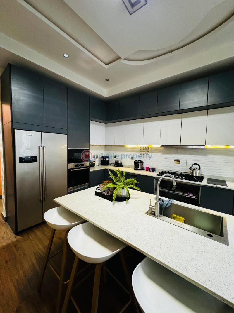 6 bedroom Detached Duplex For Sale Aerodrome Gra Samonda Samonda Ibadan Oyo - 5