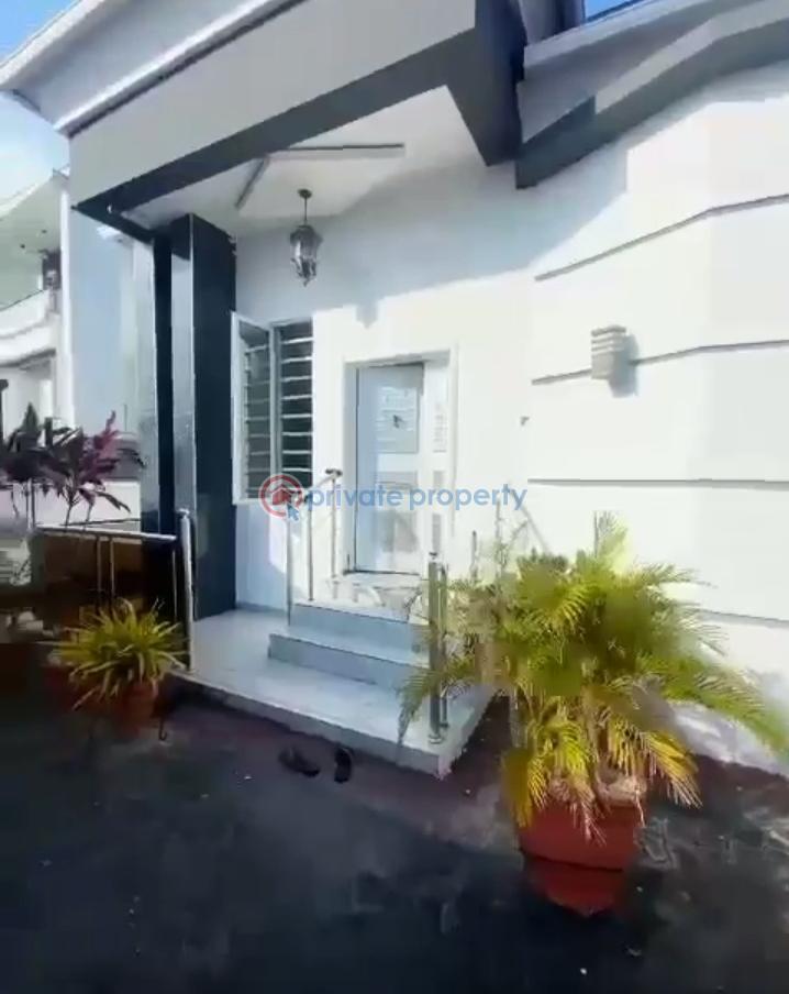 3 bedroom Semi detached Bungalow For Sale Thomas Estate Ajah Lagos - 0