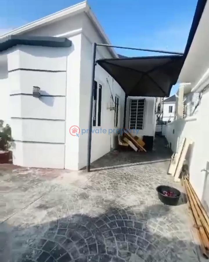 3 bedroom Semi detached Bungalow For Sale Thomas Estate Ajah Lagos - 7