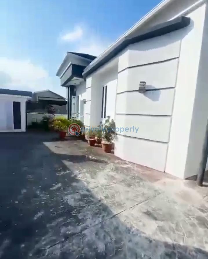 3 bedroom Semi detached Bungalow For Sale Thomas Estate Ajah Lagos - 6
