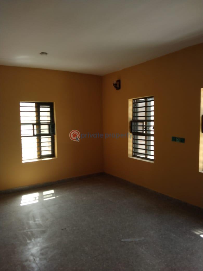 2 bedroom Block Of Flats For Rent Heritage Estate Ibadan Oyo - 5