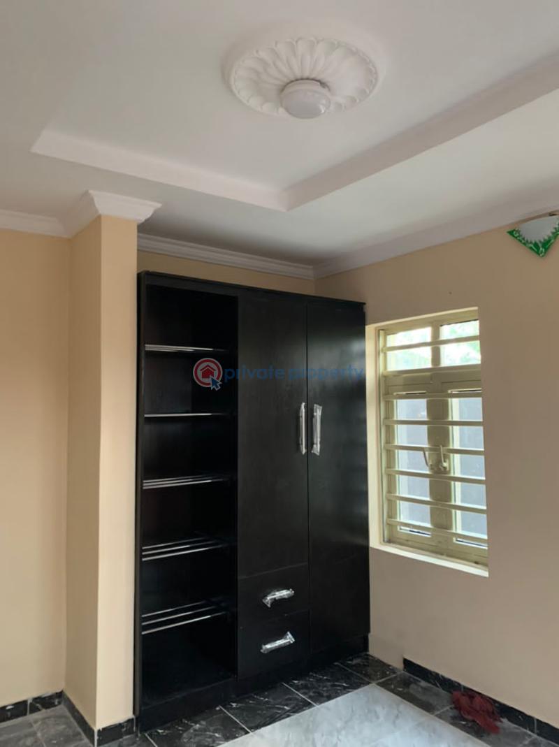 For rent 1 bedroom Flat & Apartment All Saint Estate Jericho Extension