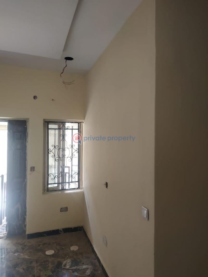 3 bedroom Flat & Apartment For Rent Wcci Estate Akala Express Ibadan Oyo - 1