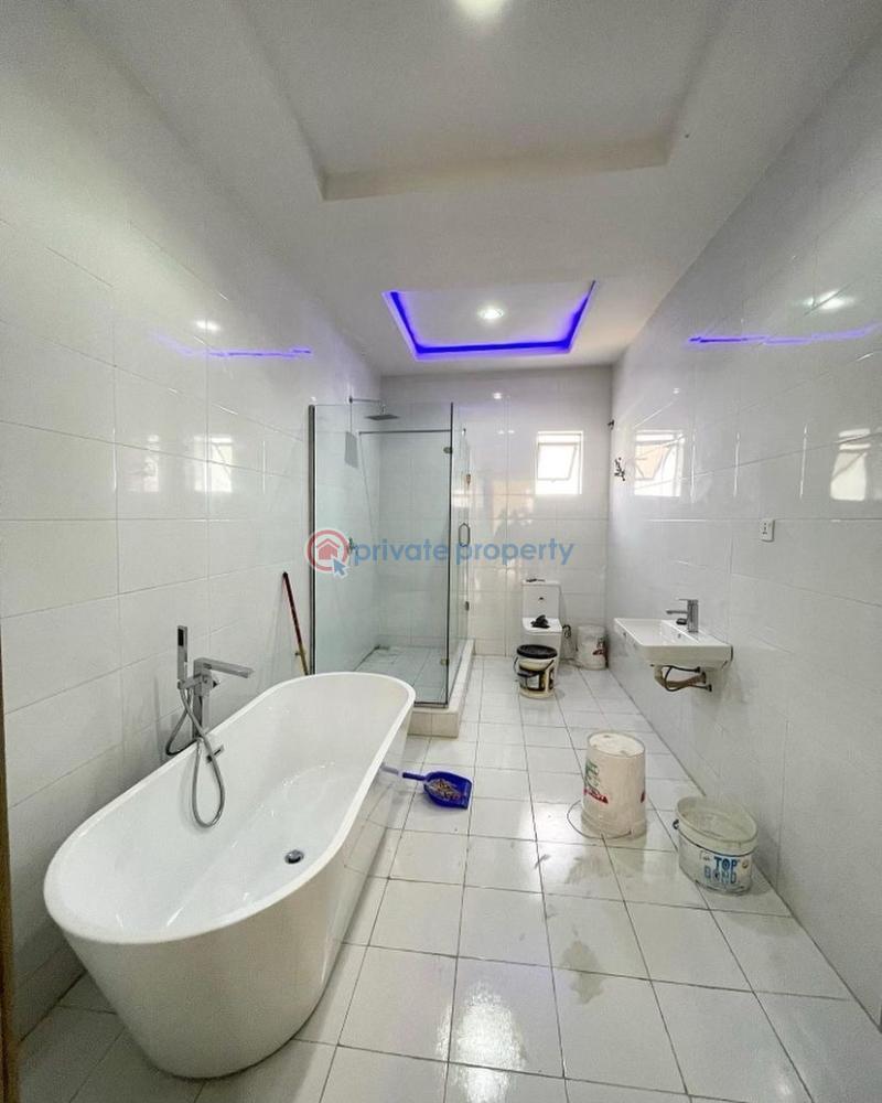 4 bedroom House For Sale Lekki Lagos - 8
