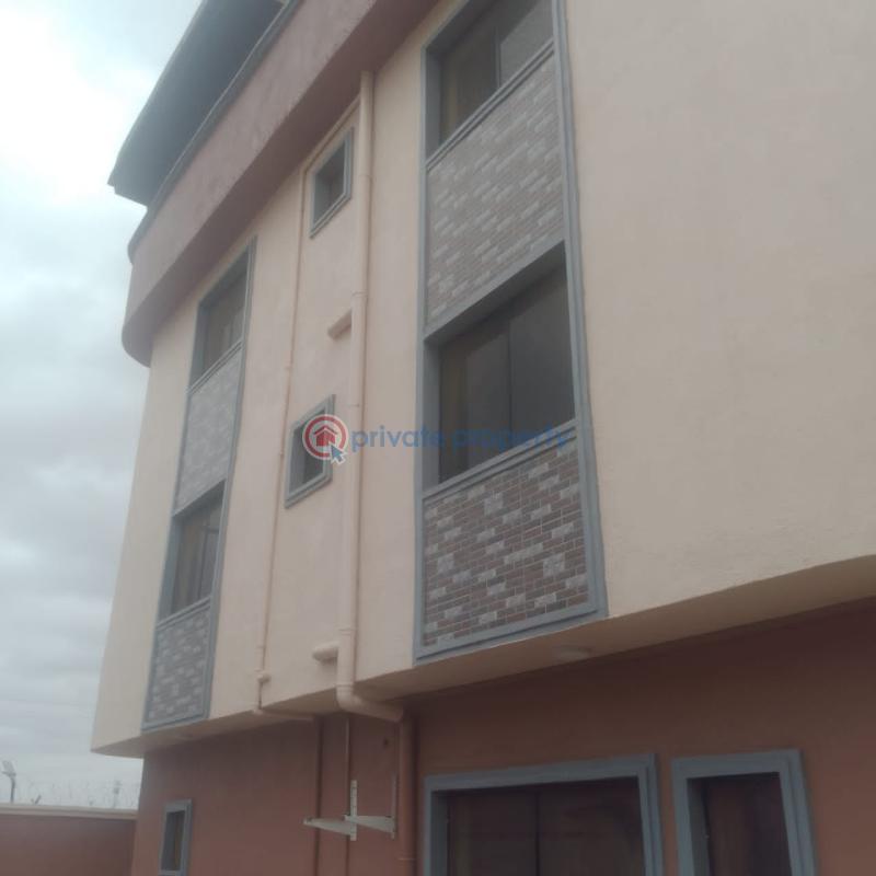 3 bedroom Block Of Flats For Rent Mafoluku Oshodi Lagos - 5