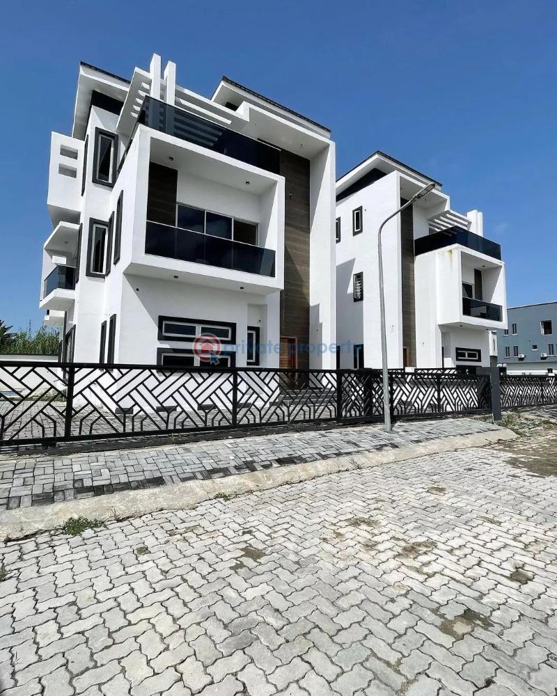 5 bedroom House For Sale Second Tollgate Lekki Phase 2 Lagos - 0