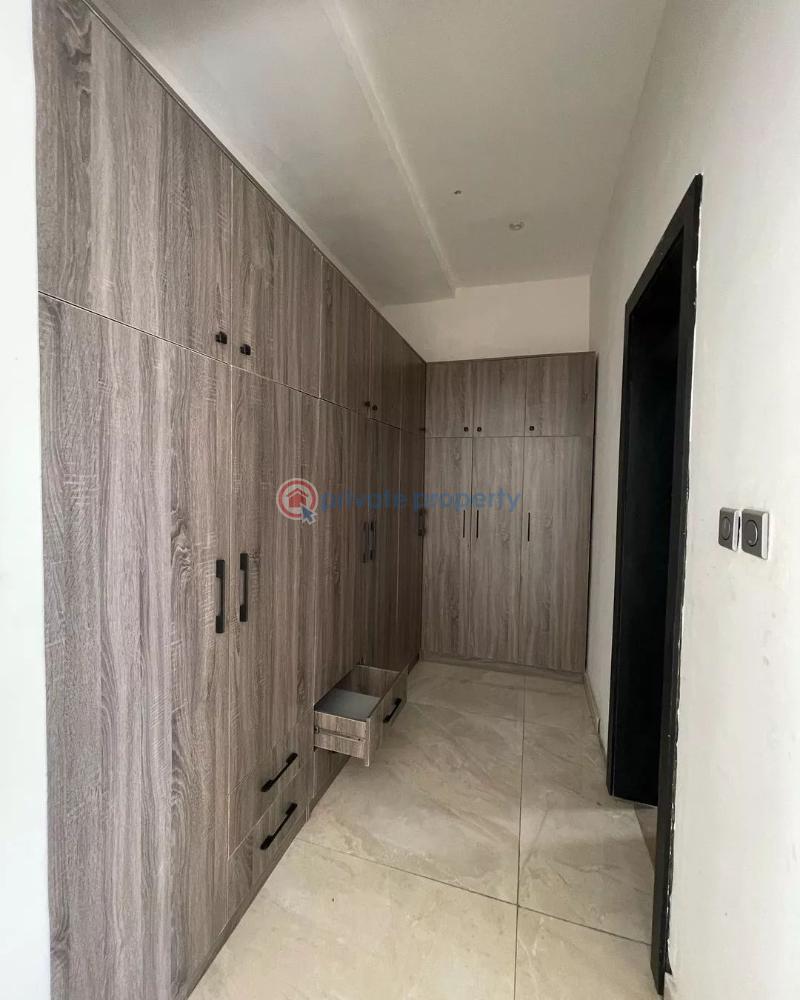5 bedroom House For Sale Second Tollgate Lekki Phase 2 Lagos - 6
