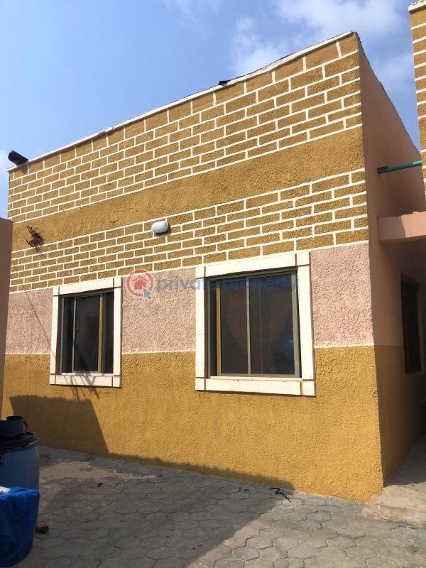 1 bedroom Flat & Apartment For Rent Sholanke Street Akoka Yaba Lagos - 1