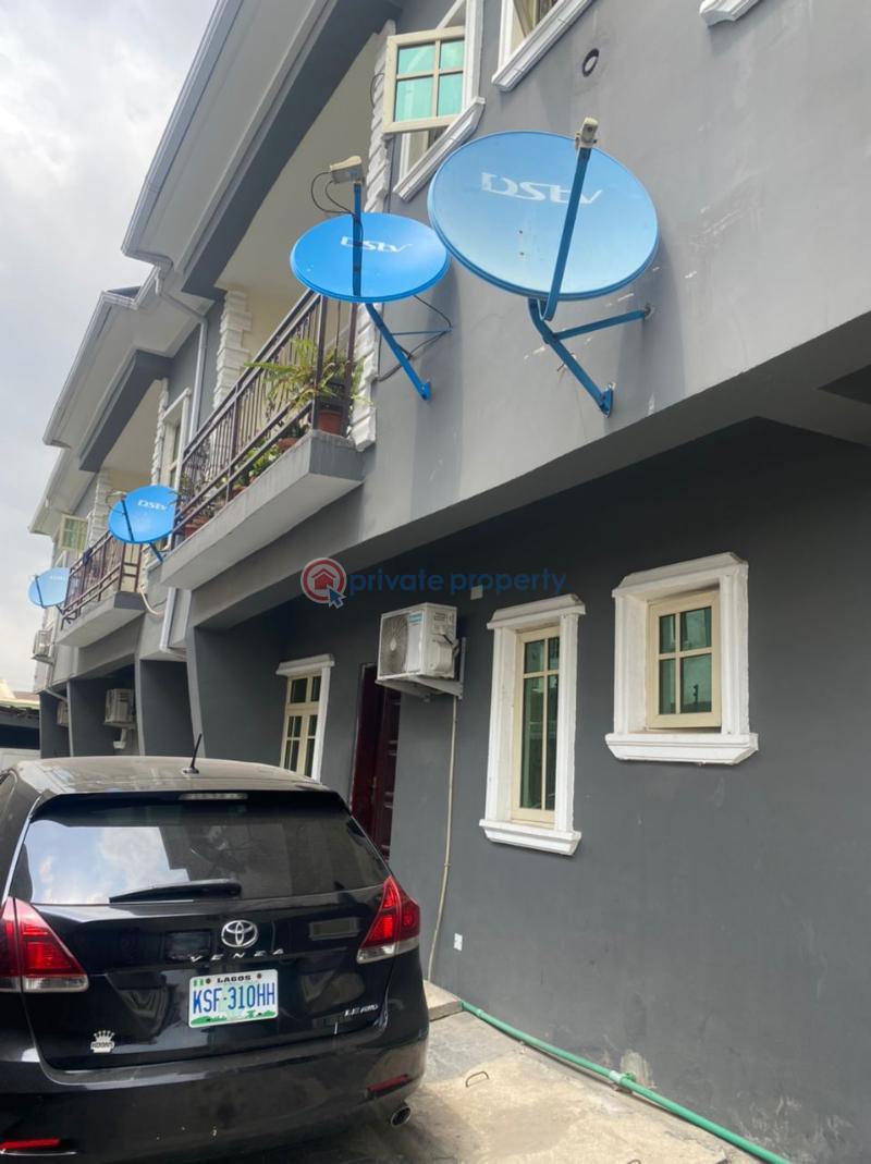 2 bedroom Flat & Apartment For Rent Medina Estate Gbagada Oworonshoki Gbagada Lagos - 2