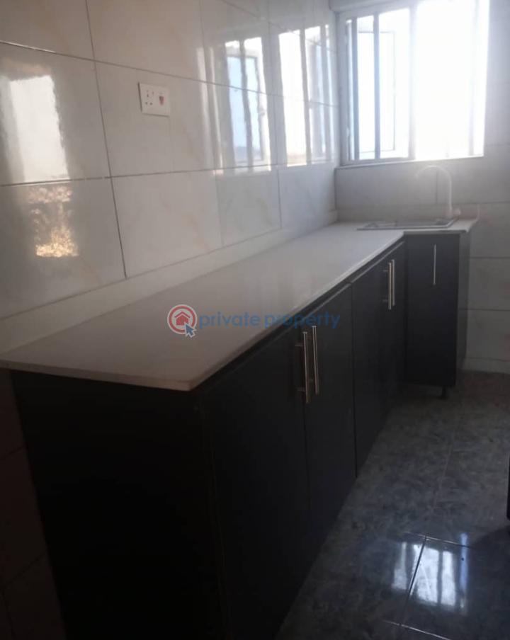 2 bedroom Block Of Flats For Rent Fadeyi Shomolu Lagos - 2