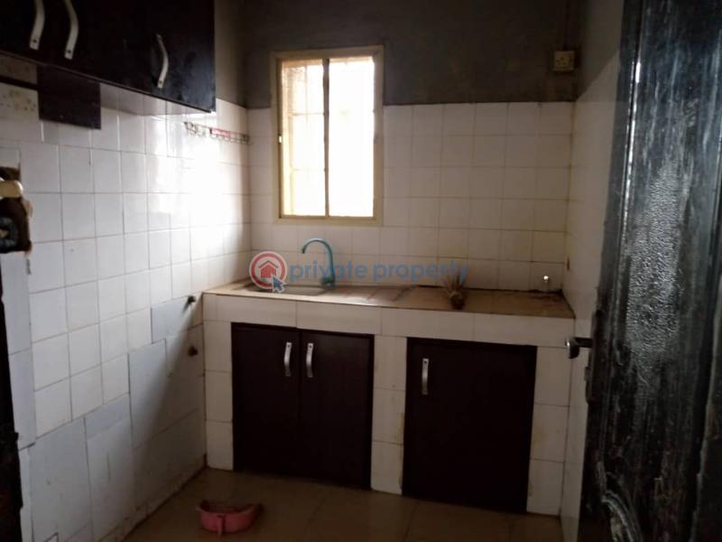2 bedroom Block Of Flats For Rent Olowoora Ojodu Lagos - 3