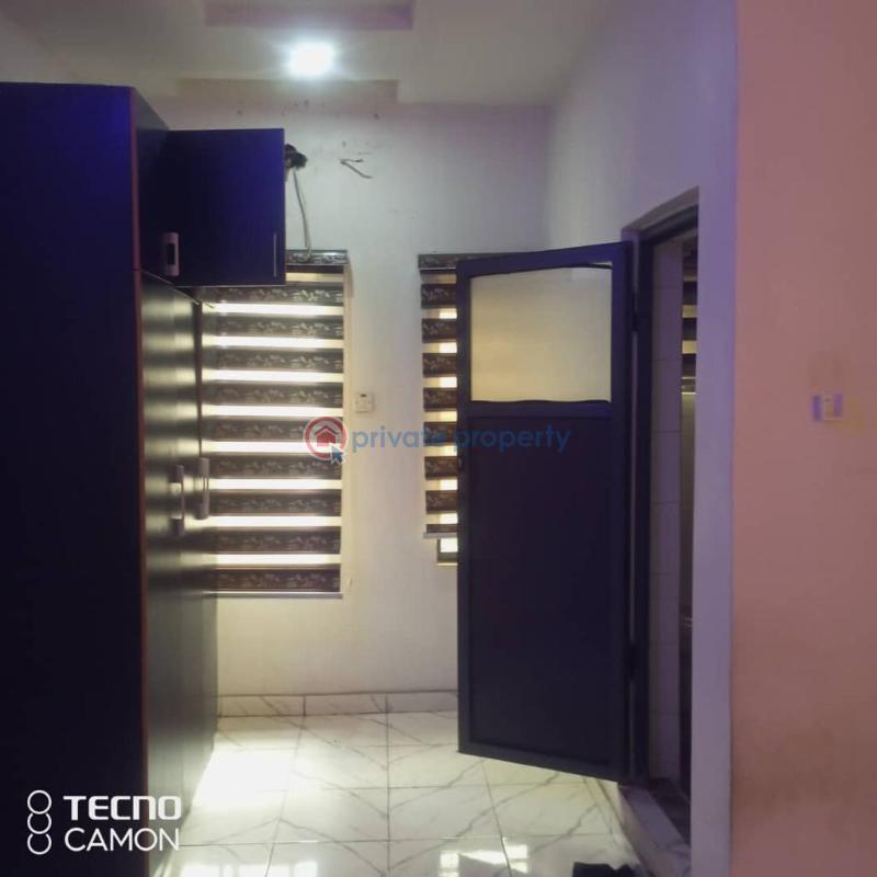 2 bedroom Self Contain For Rent Ebute Metta East, Yaba Lagos - 6