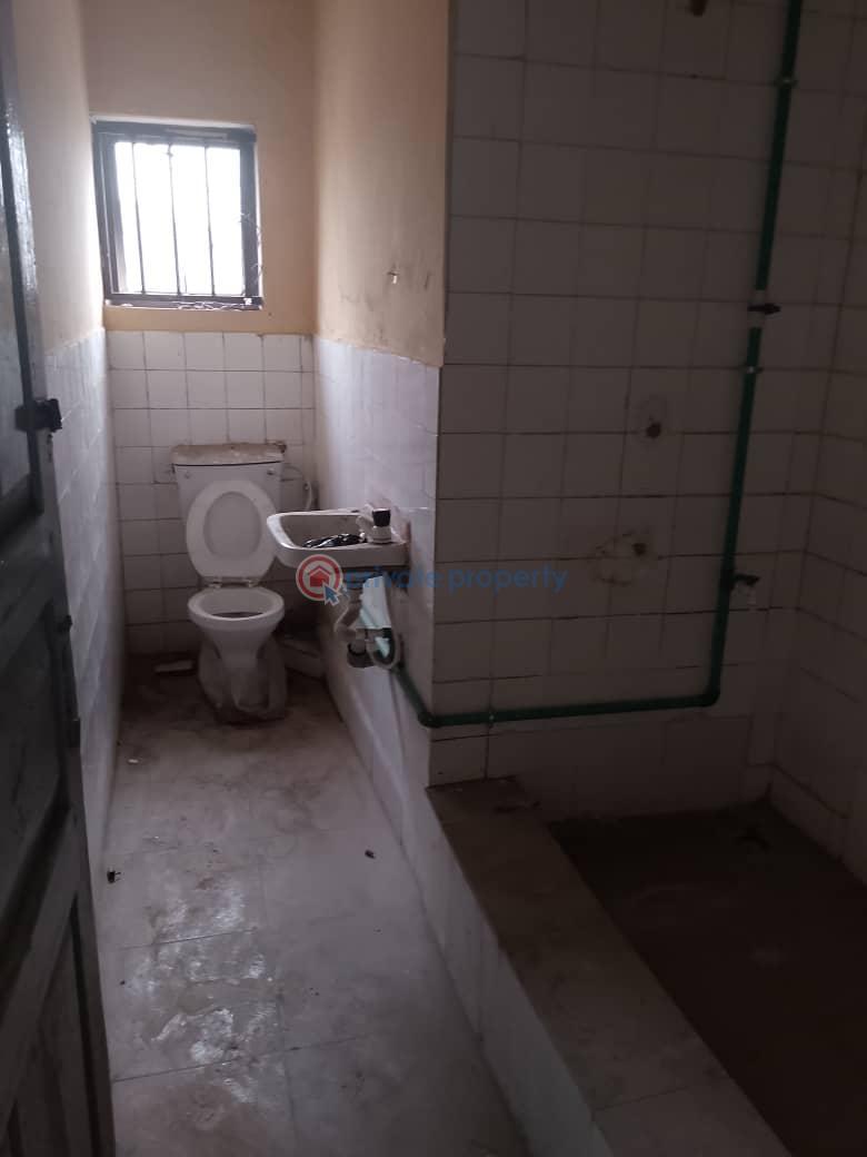 3 bedroom Flat & Apartment For Rent Fola Agoro Yaba Lagos - 1