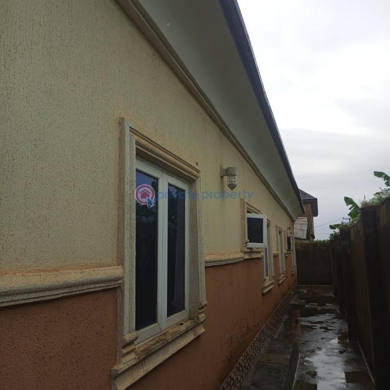 For sale 3 bedroom Detached Bungalow Ogijo, Ikorodu Lagos (PID 7PBKSY