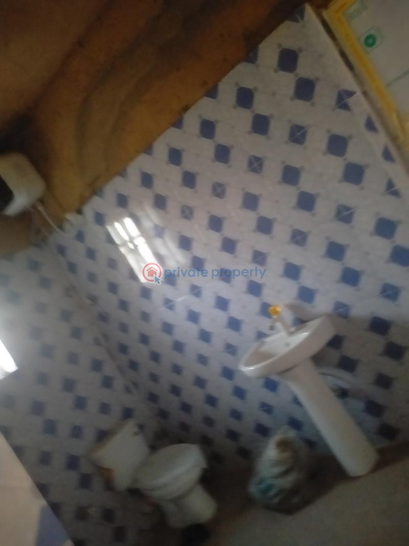 3 bedroom House For Rent River Valley Estate Ojodu Lagos - 3