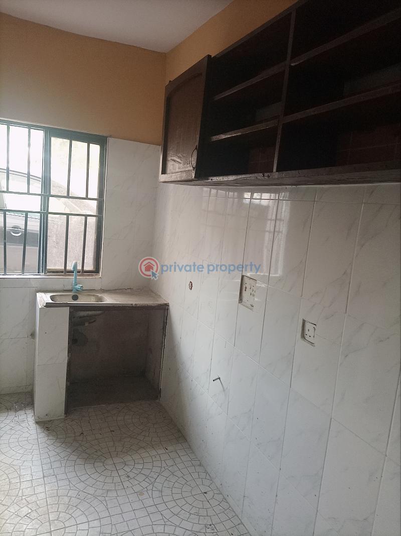 For rent 3 bedroom Flat & Apartment Lagos Mainland Ajao Estate Isolo