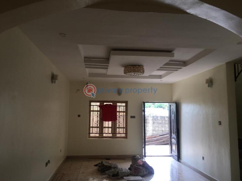 For rent 2 bedroom Flat & Apartment Obanikoro Estate, Obanikoro