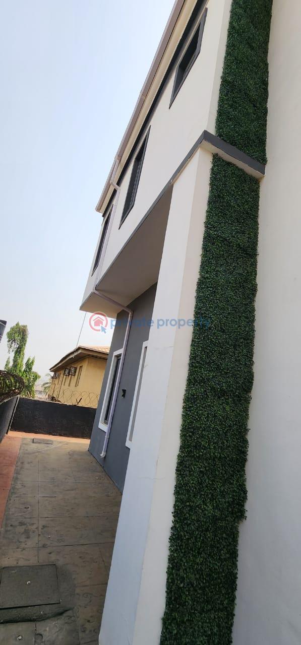 4 bedroom House For Sale Omole Phase 2 Ojodu Lagos - 11