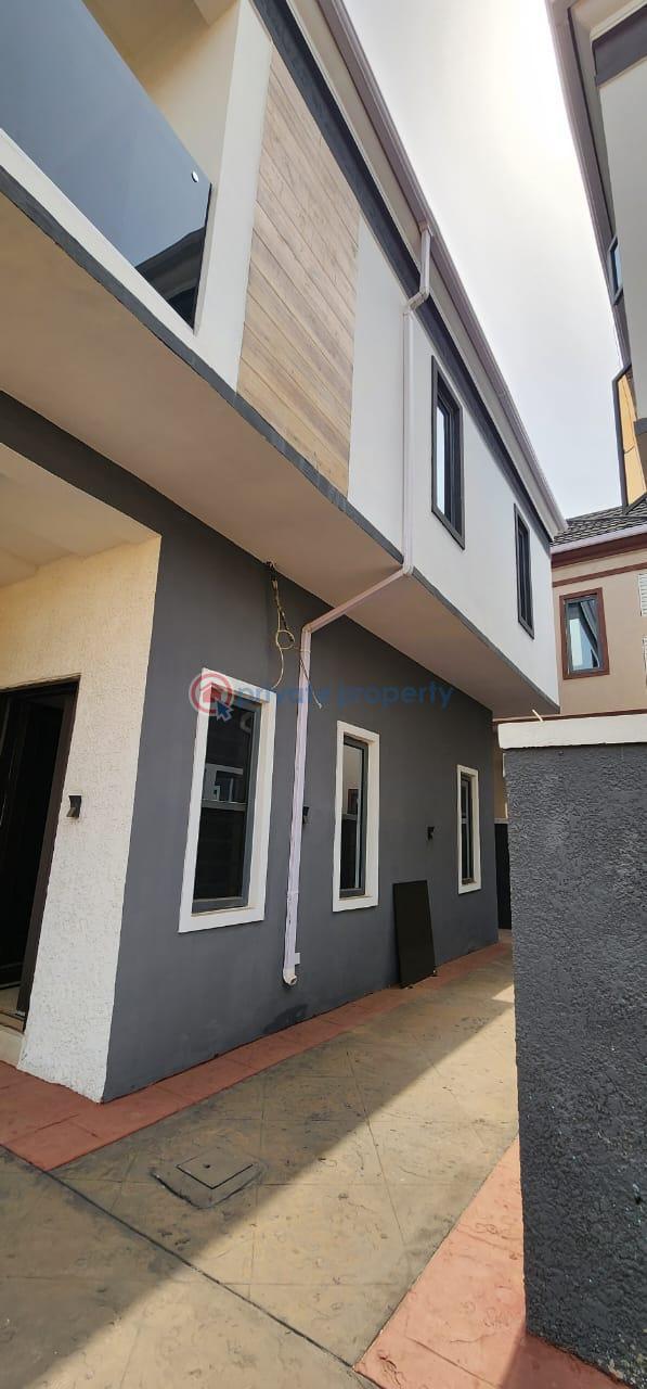 4 bedroom House For Sale Omole Phase 2 Ojodu Lagos - 0